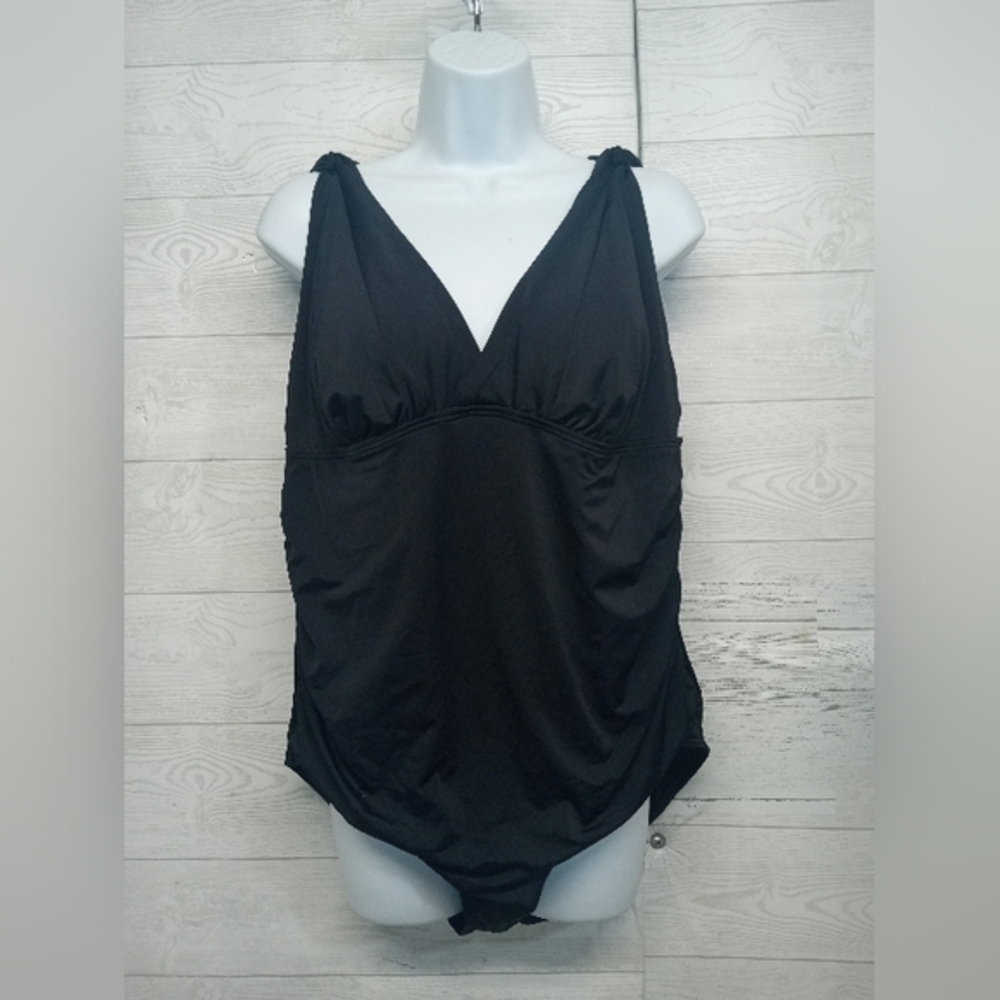 Time and Tru Women's Size 16w-18w Black One Piece Swimsuit